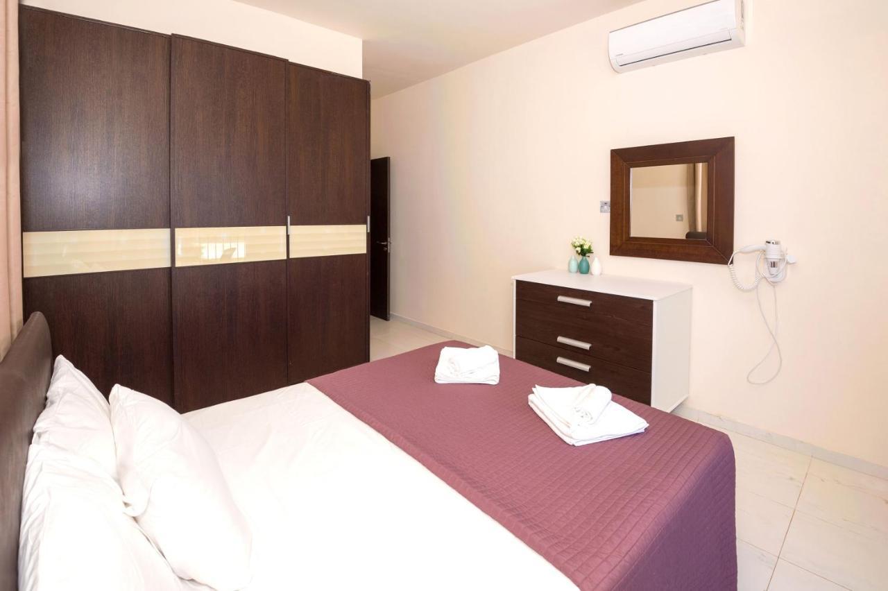 Villa Oceania - Beachfront Paralimni Zewnętrze zdjęcie